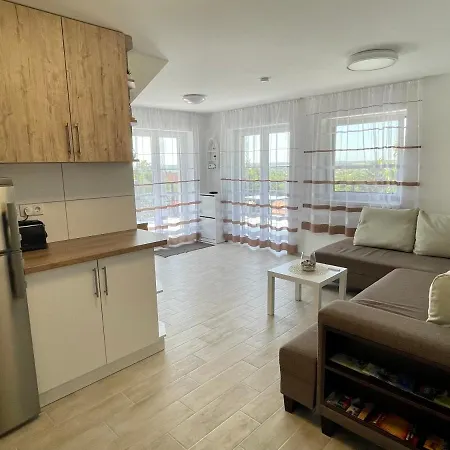 Szepkilatas Apartament *